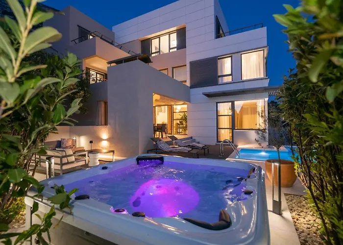 Specia Villa *